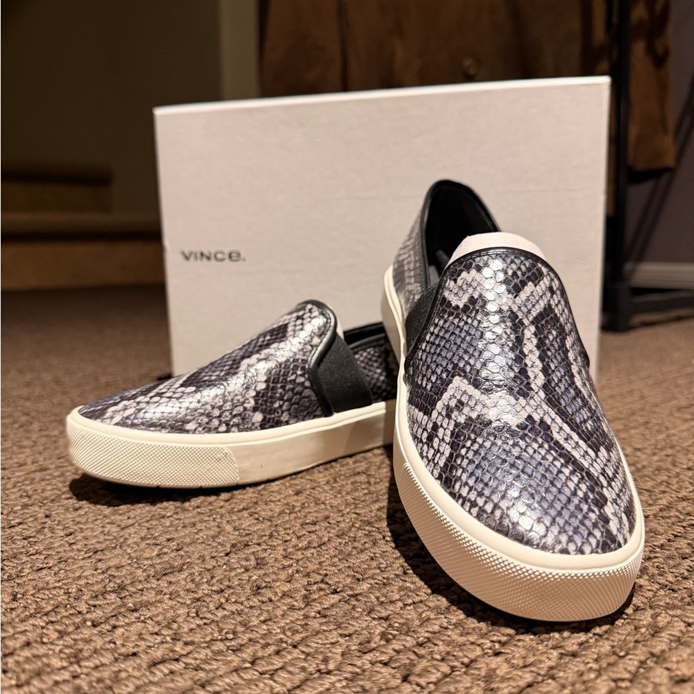 $250- $275 Vince 'Blair-5' Slip-On Sneakers - Granite Snake Print, 6 NIB - Picture 1 of 7